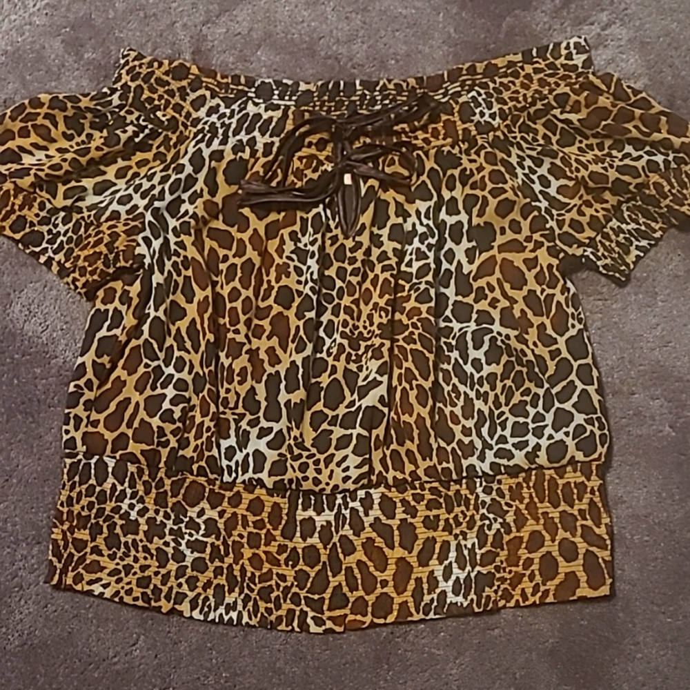 Candie's animal print, off the shoulder Blouse, like new, size large
